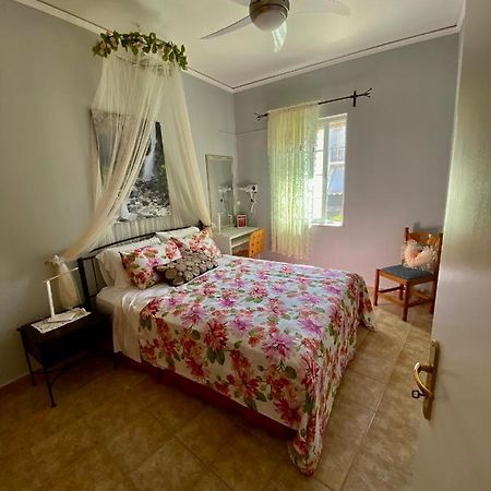 Gallery Apartments Lixouri Exterior foto